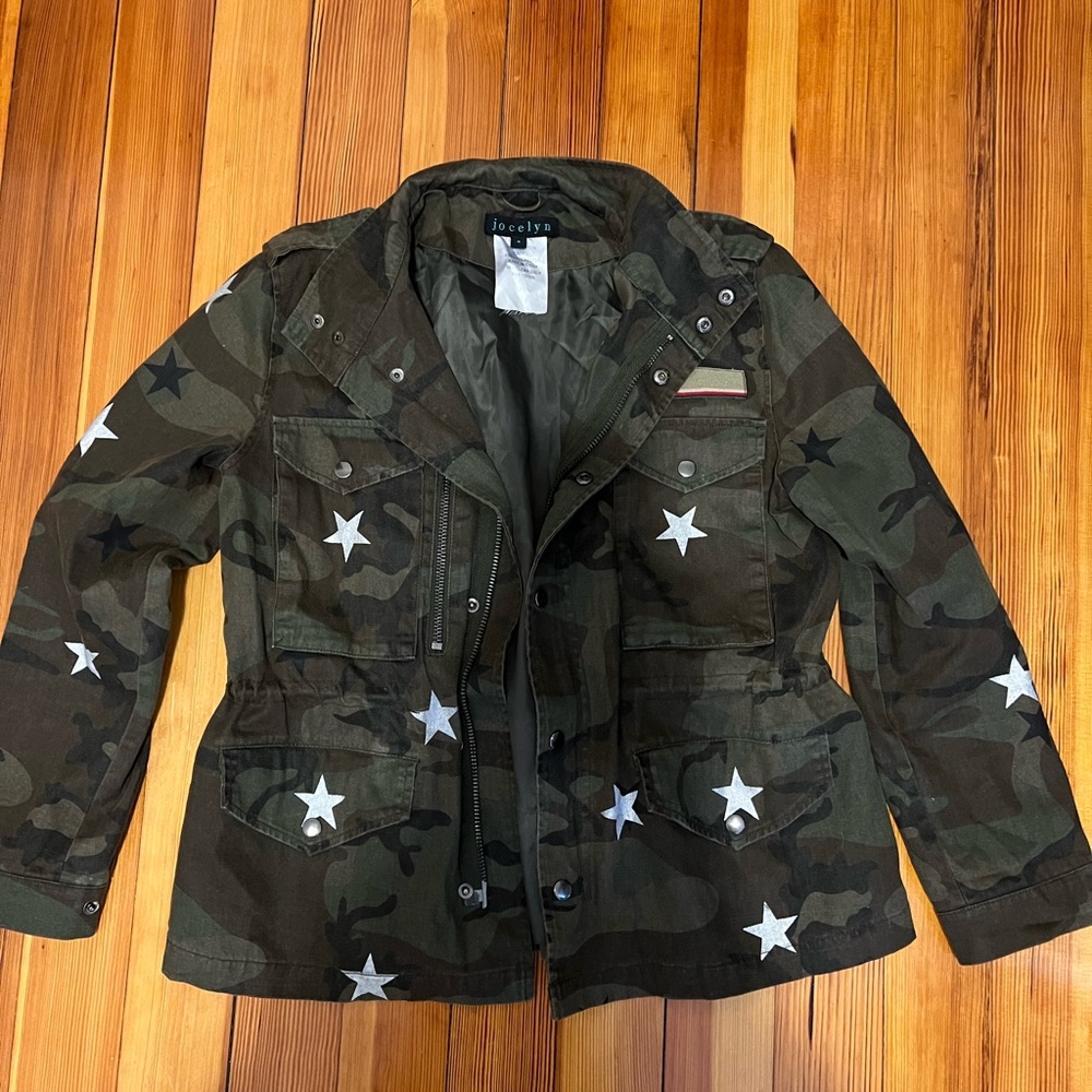 Jocelyn Camo Field Utility Jacket Sz Small